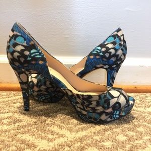 Nine West Butterfly wing Heel